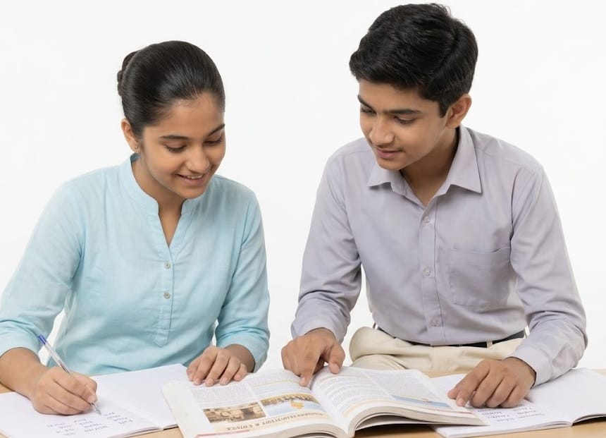 Hindi vs English - Why Students Should Be Strong in Both Languages